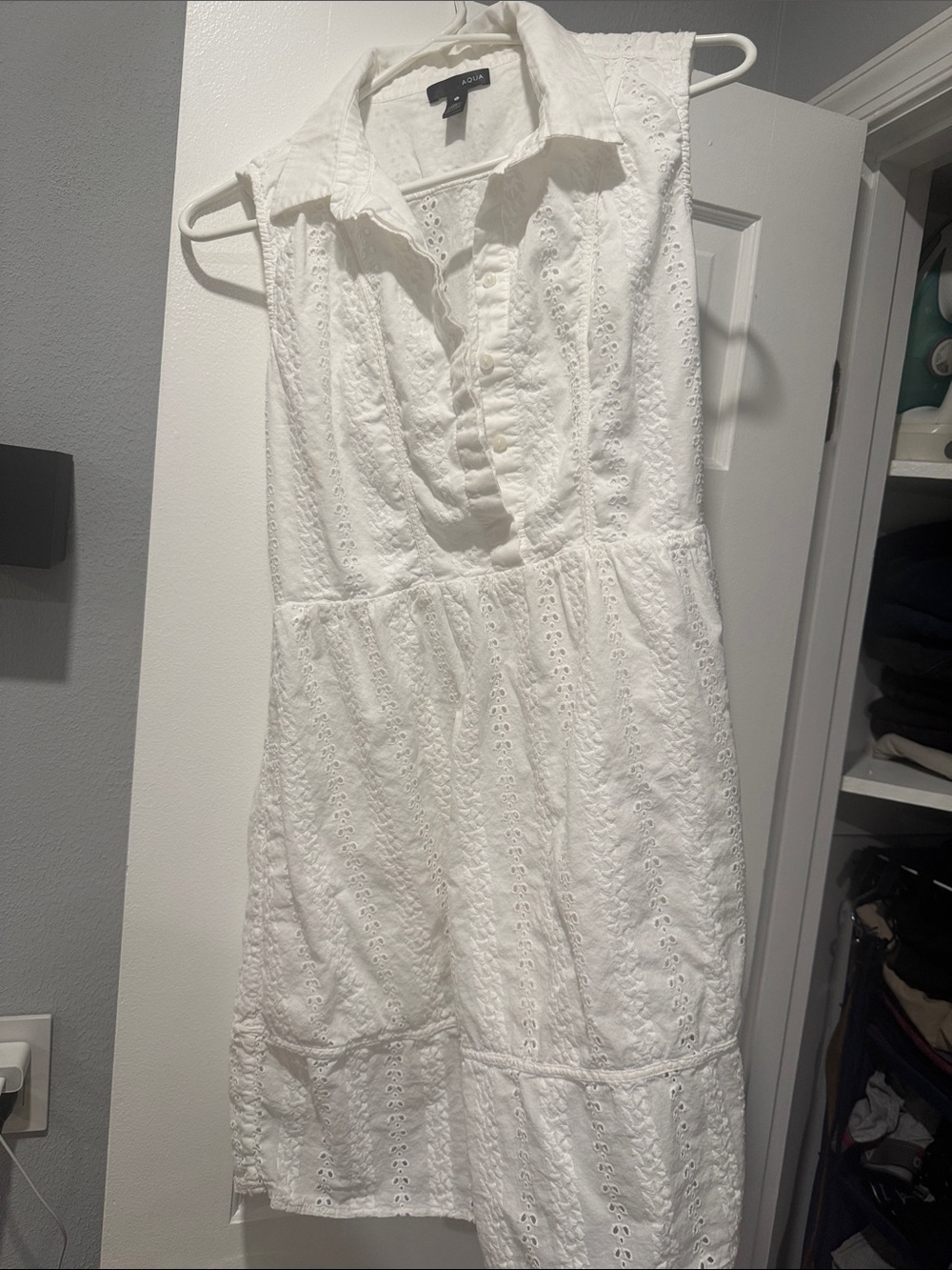 Aqua White Eyelet Collared Sleeveless Top